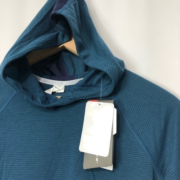 NWT-Under Armour Blue Fitted Performance Hood SM - Picture 2 of 8